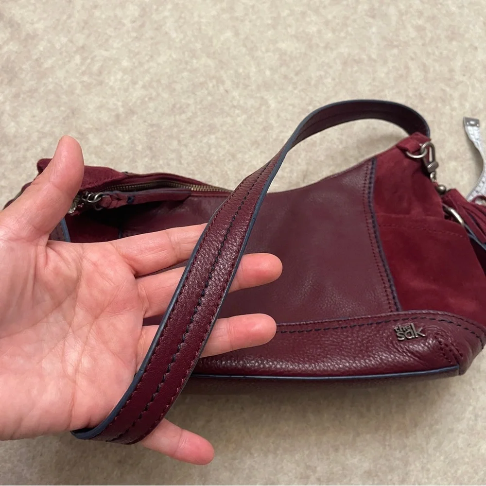The Sak Marrón Soft Leather and Suede Hobo Zip Shoulder Handbag Purse